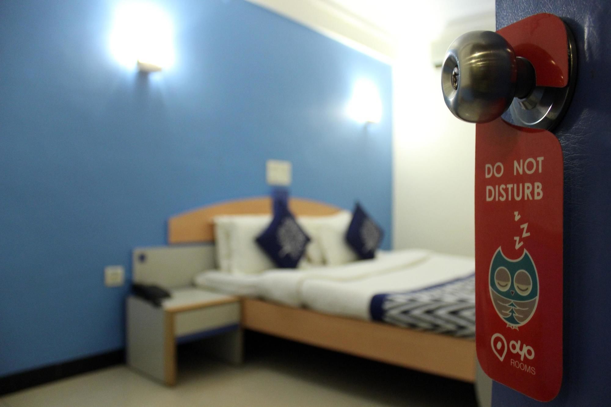 Oyo Rooms Hubballi Exteriör bild