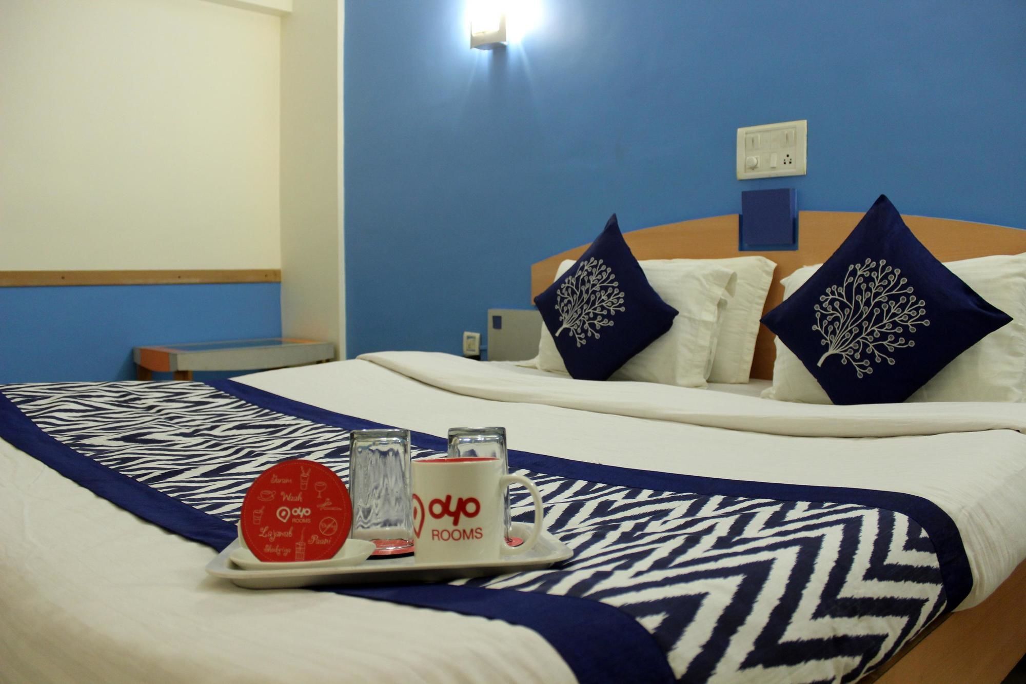 Oyo Rooms Hubballi Exteriör bild