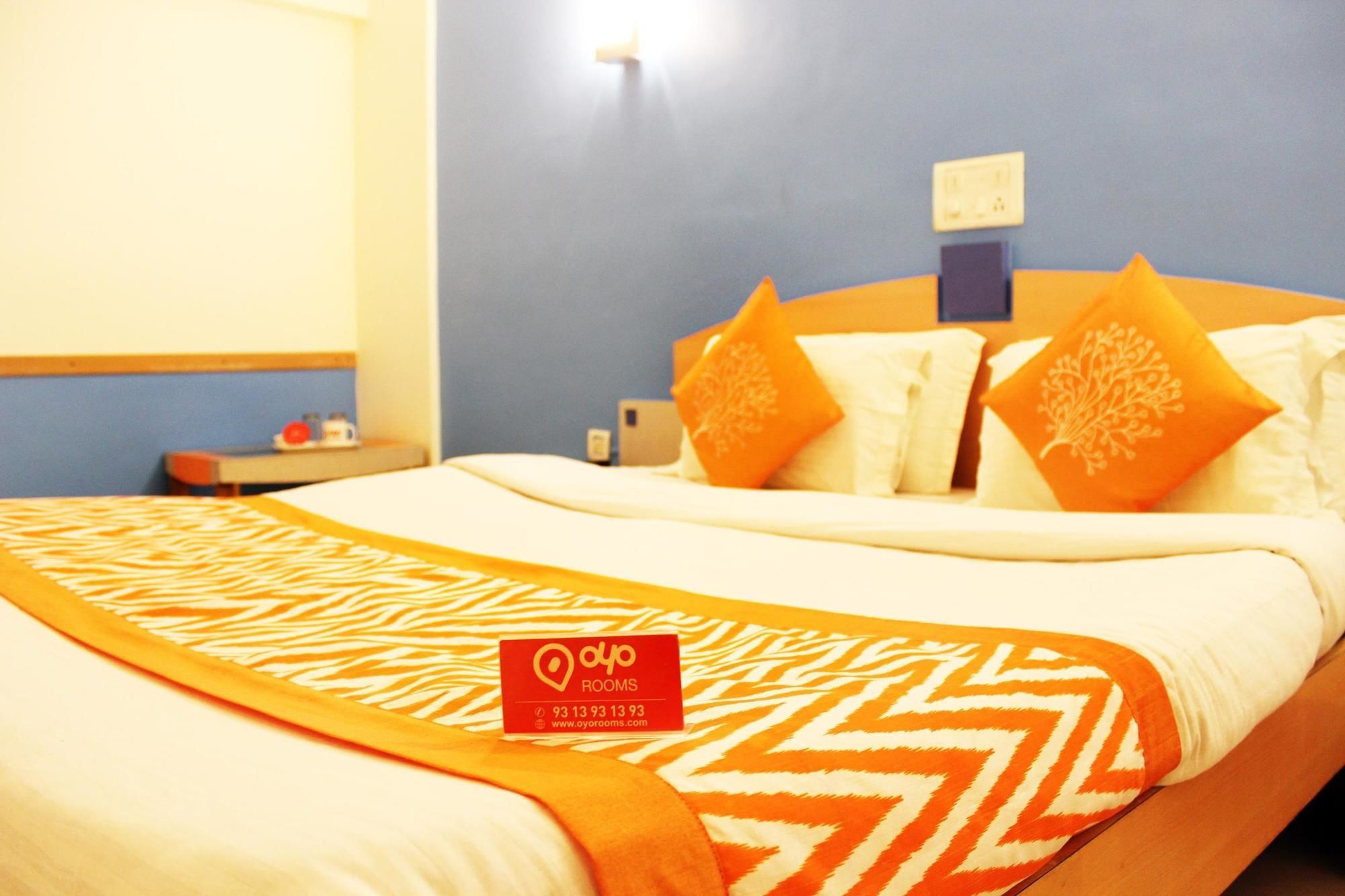Oyo Rooms Hubballi Exteriör bild